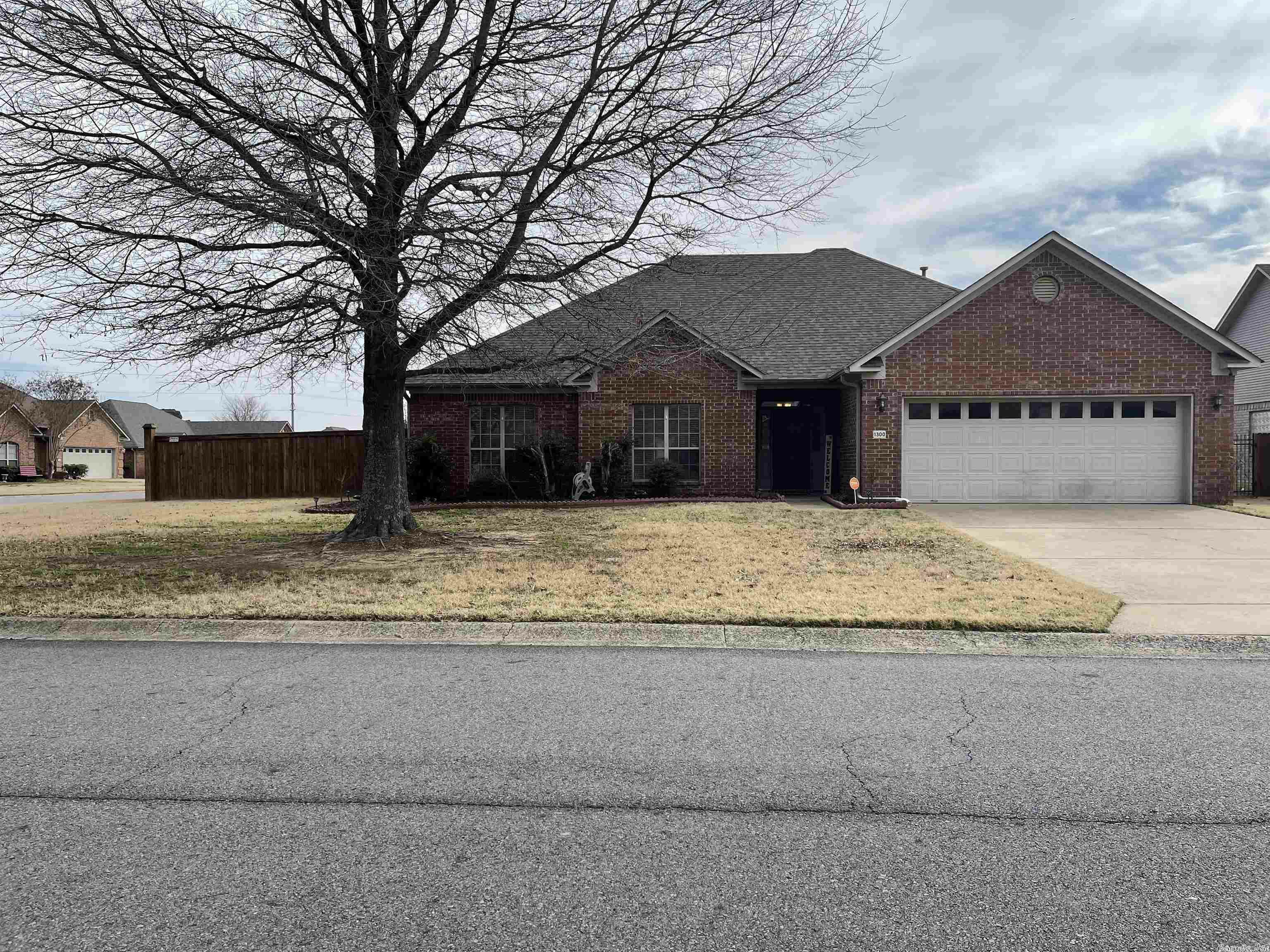 Property Photo:  1300 Stone Crest Drive  AR 72034 