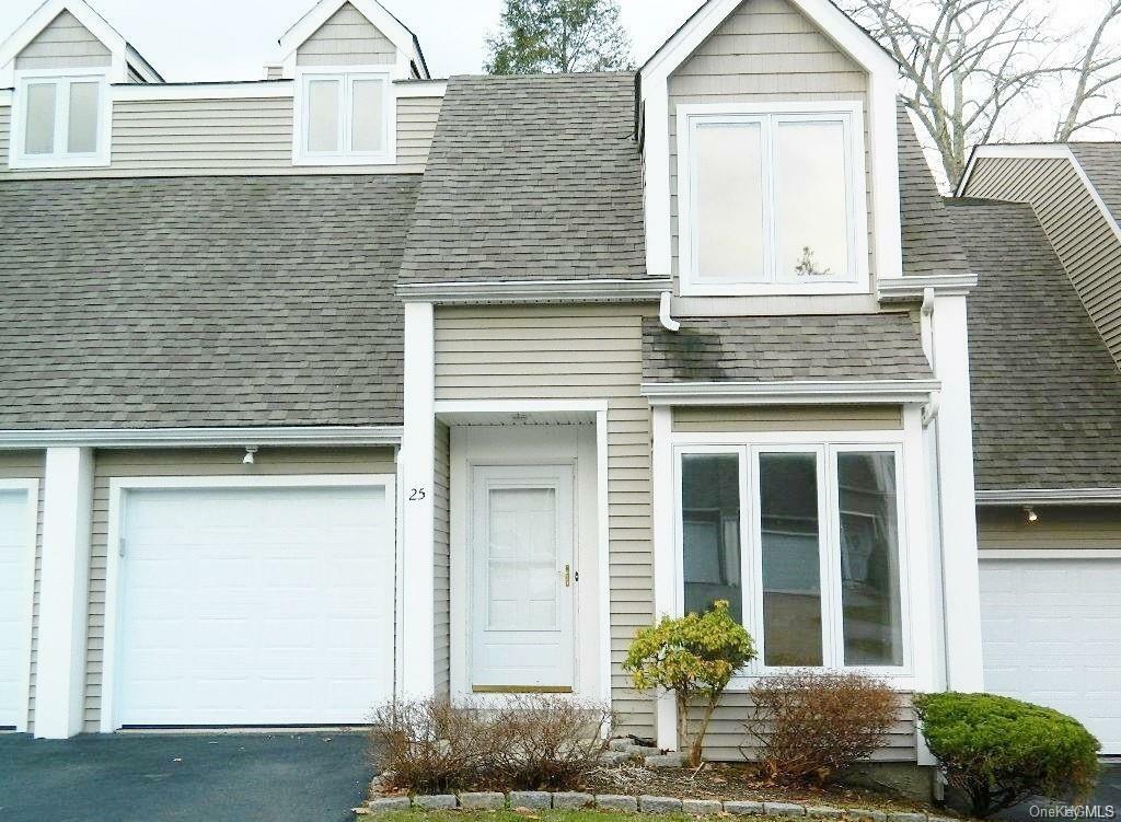 Property Photo:  25 Spring Pond Drive  NY 10562 