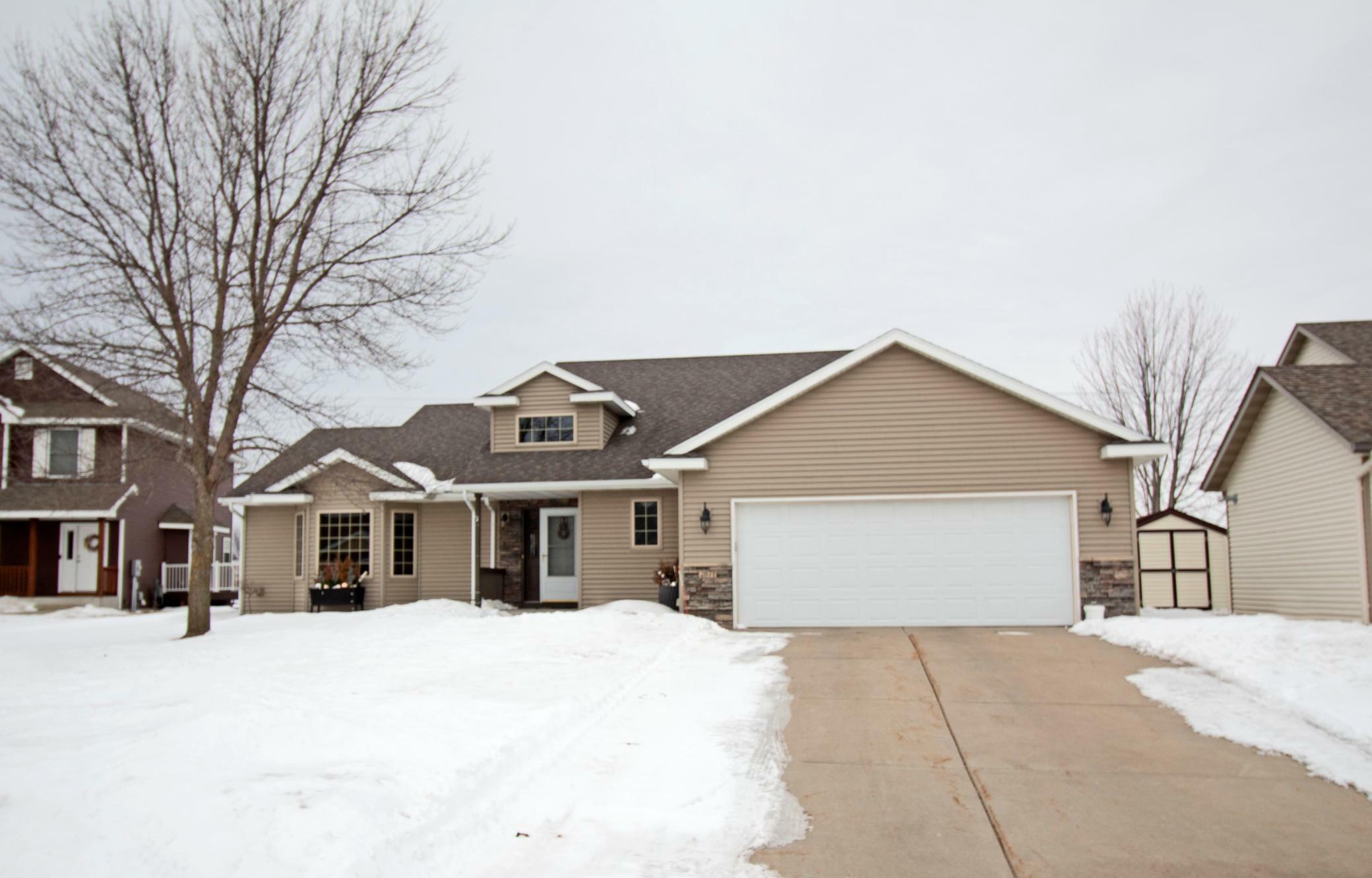 Property Photo: 2871 Ontario Court NE MN 56379