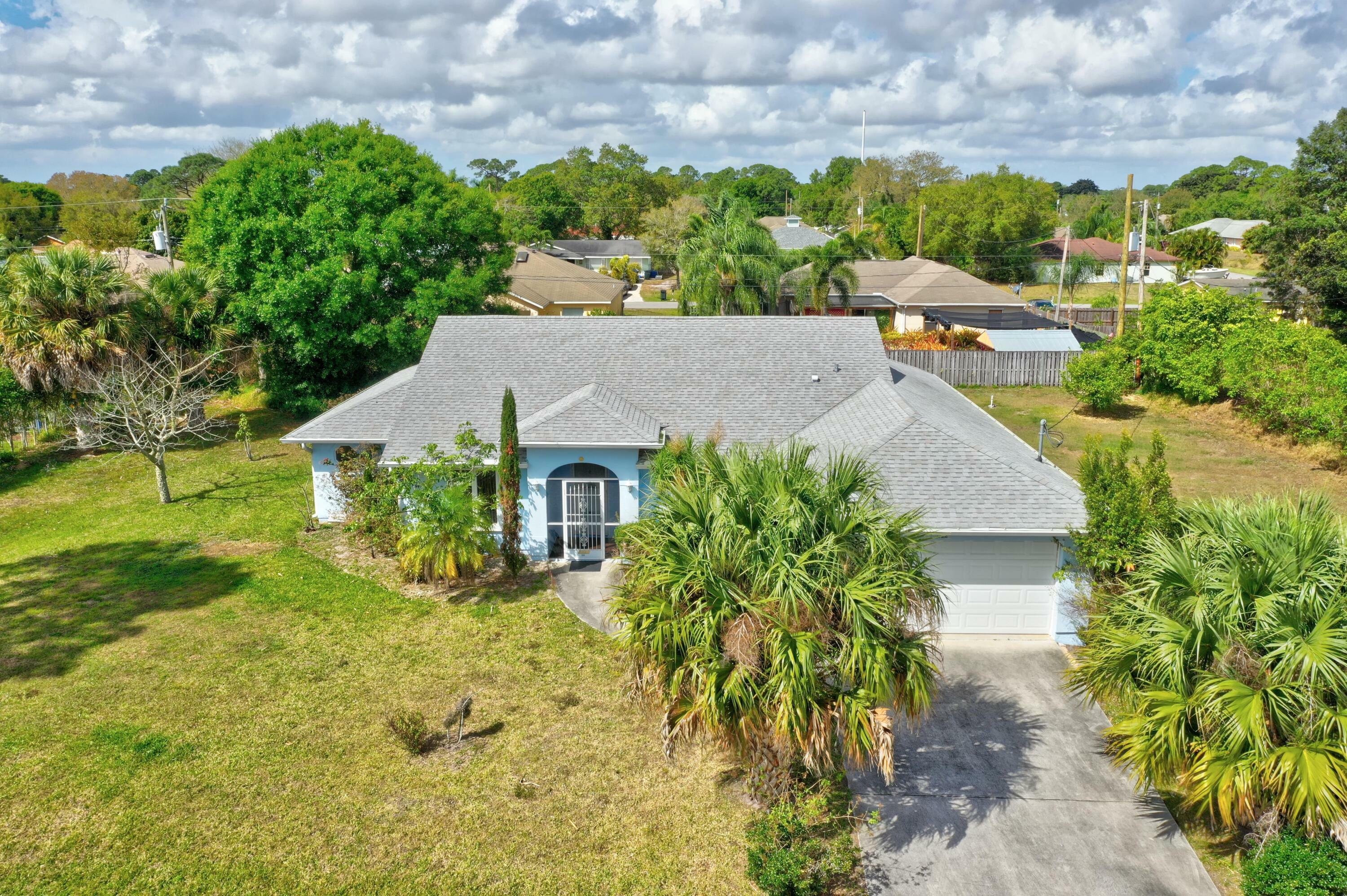 Property Photo:  1722 SW Cochran Street  FL 34953 