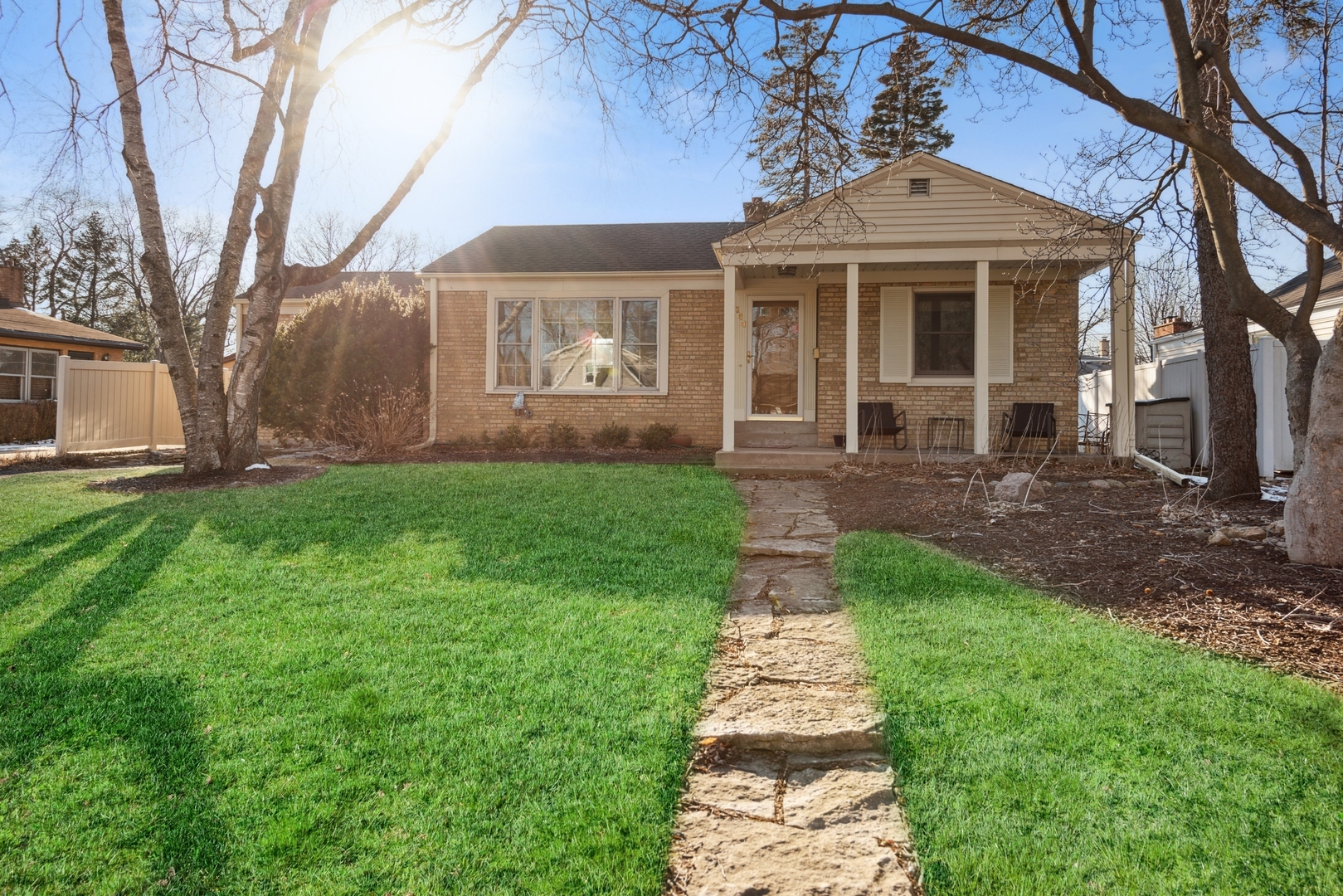 Property Photo:  144 N Elmwood Avenue  IL 60074 