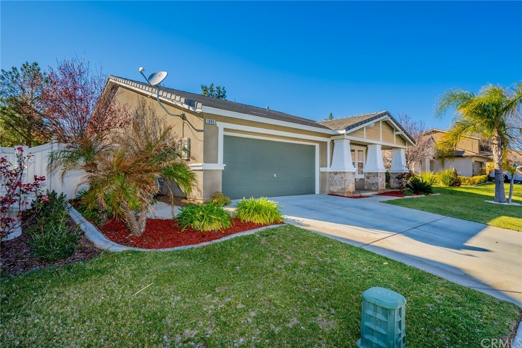 Property Photo:  1005 Lillies Way  CA 92223 