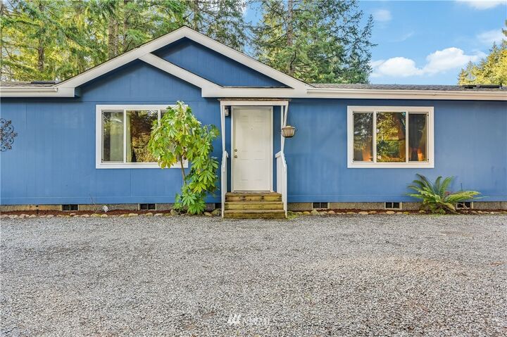 Property Photo:  20320 Orting Kapowsin Highway E  WA 98338 