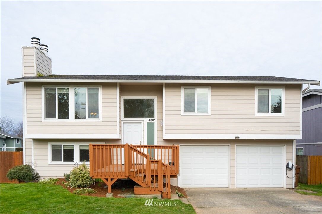 Property Photo: 3402 Centennial Way NE WA 98422