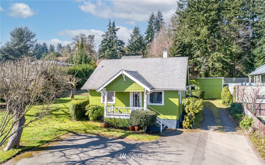 7620  Pioneer Way  Gig Harbor WA 98332 photo
