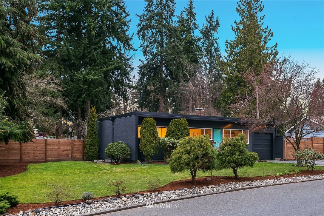 1326 N 160th Street  Shoreline WA 98133 photo