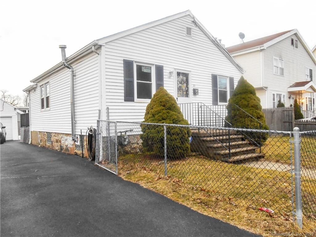Property Photo:  29 Trumbull Avenue  CT 06606 