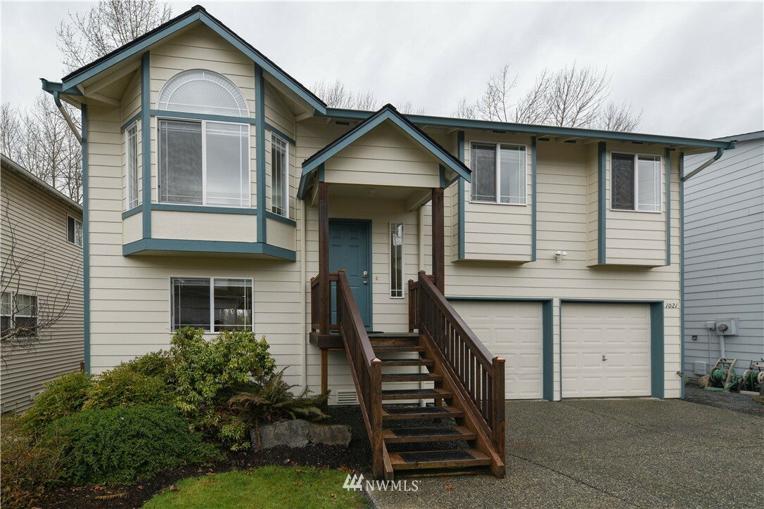 Property Photo:  1021 19th Street  WA 98290 