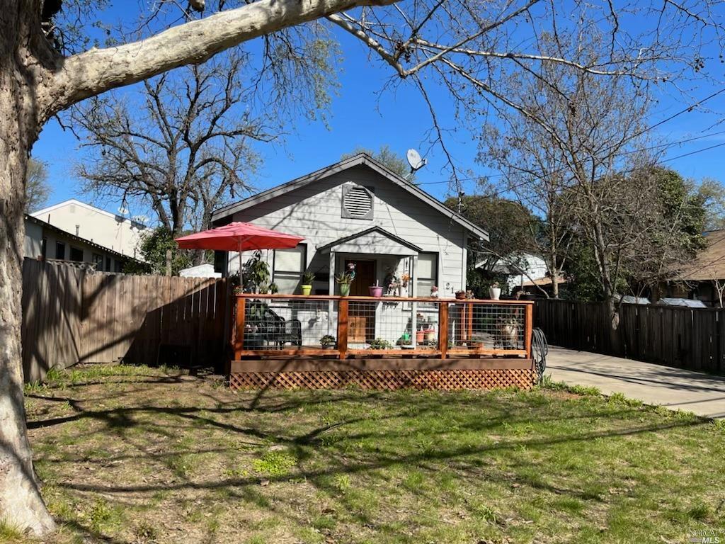 218 W Gobbi Street  Ukiah CA 95482 photo
