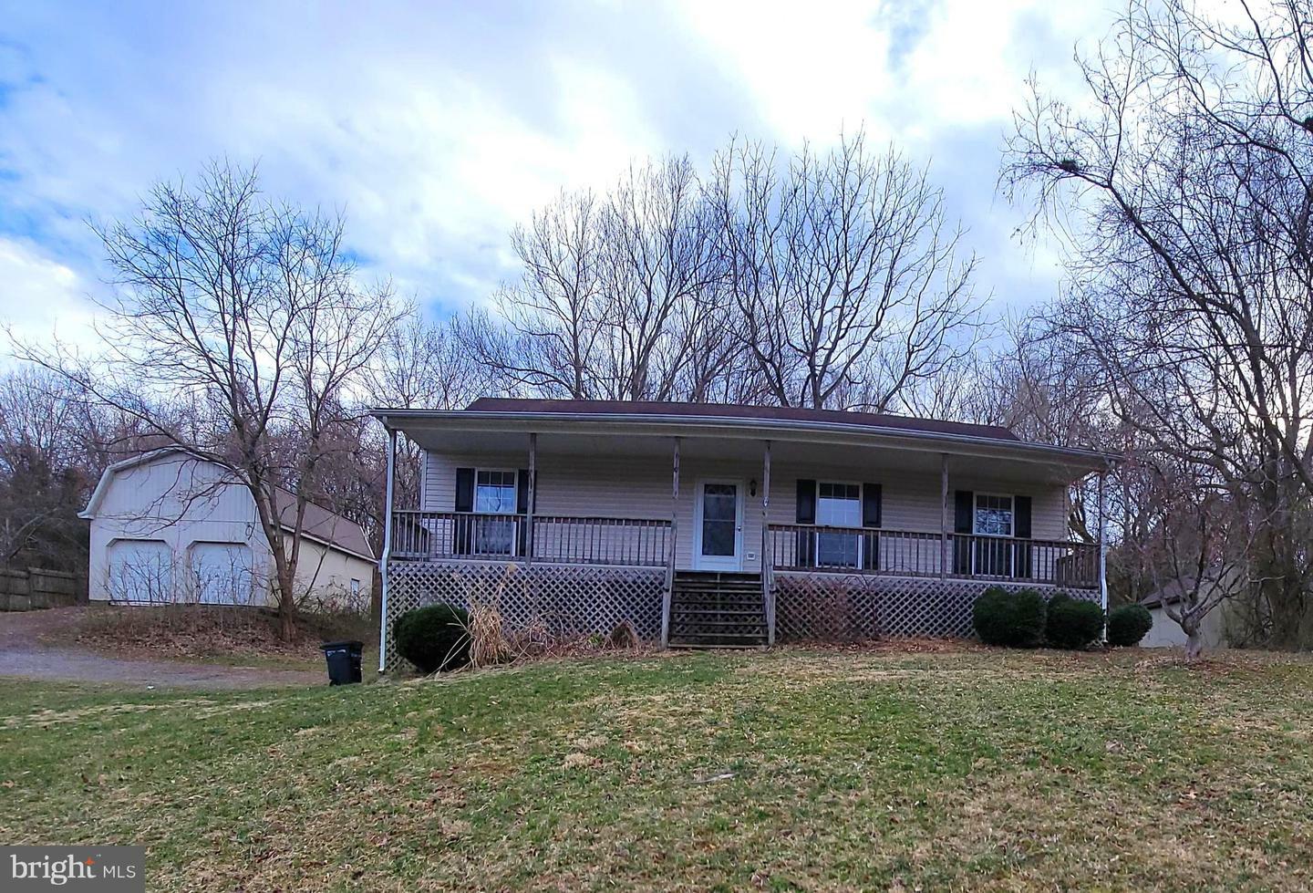 Property Photo:  610 Avon Bend Road  WV 25414 