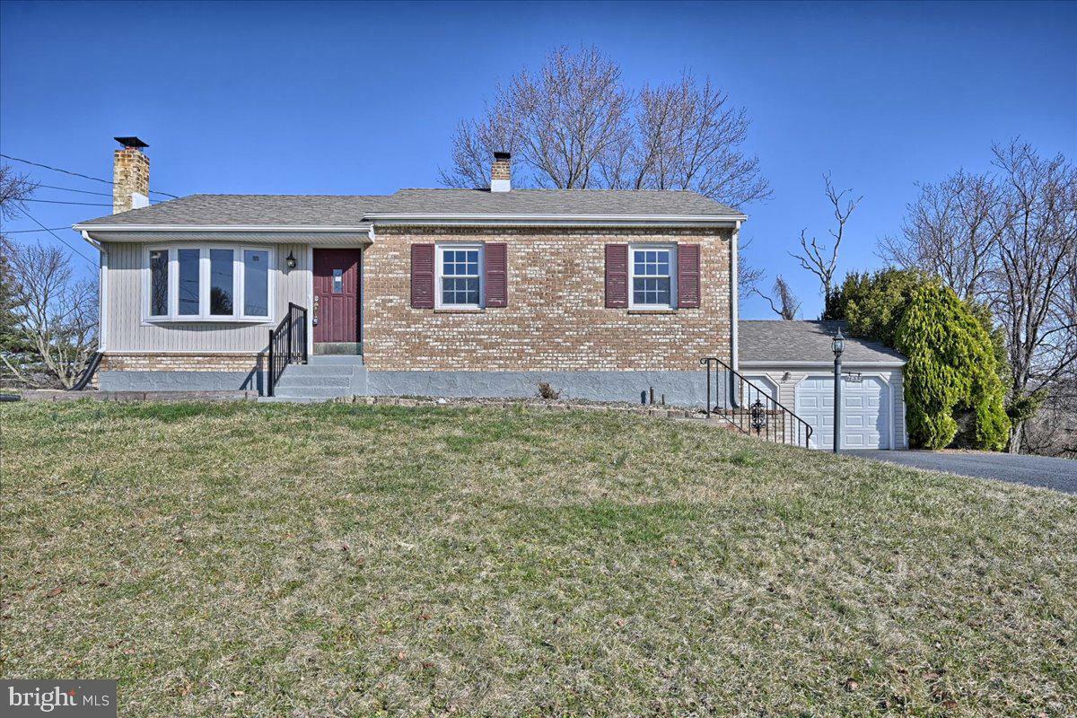 Property Photo:  7832 Dewey Drive  PA 17112 