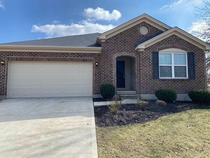 487 Woodbine Ct  Hamilton Twp OH 45039 photo