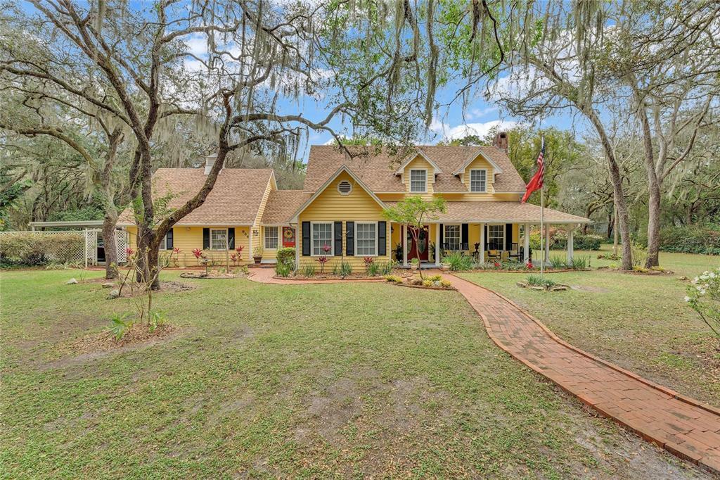 Property Photo:  864 Snow Queen Drive  FL 32766 