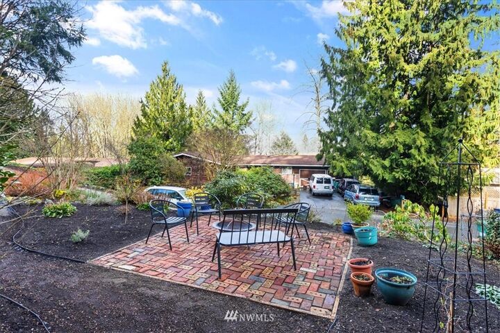 Property Photo: 575 Mount Everest Lane SW WA 98027