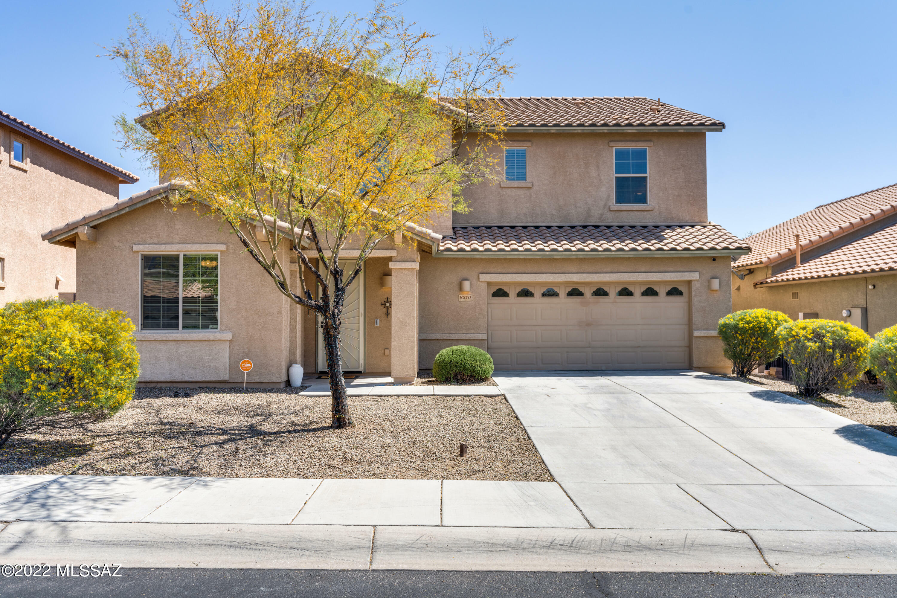 Property Photo:  8310 N Winding Willow Way  AZ 85742 