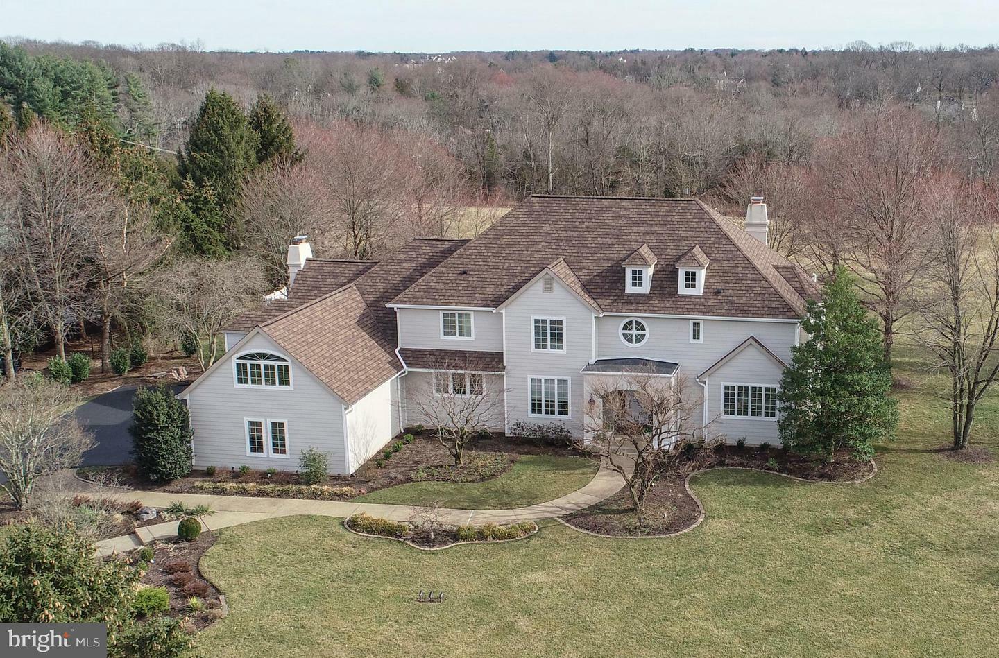 Property Photo:  5 Spring Oak Drive  PA 18940 