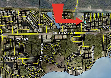 Property Photo: 111 Castle Road FL 32569