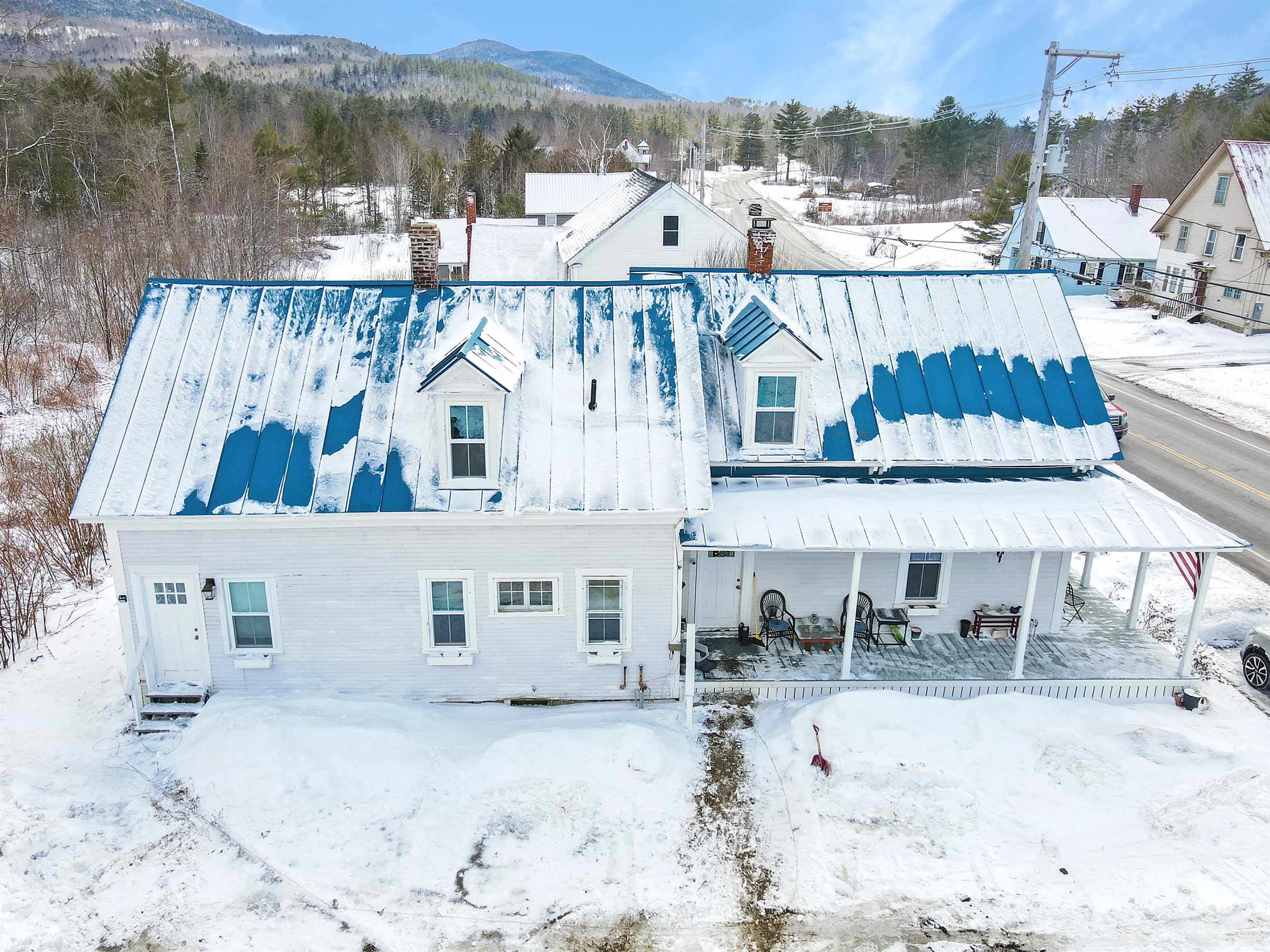 Property Photo: 286 Nh Route 25 NH 03279
