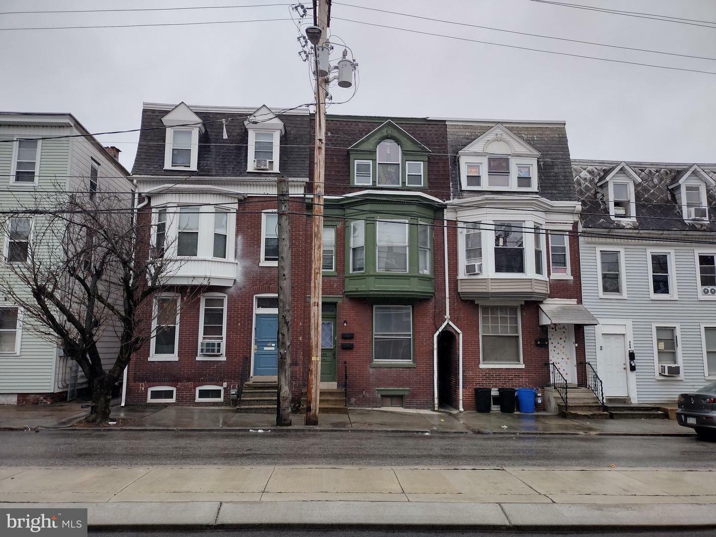 Property Photo: 688 E Philadelphia Street PA 17403