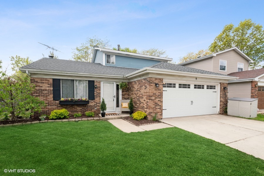 Property Photo:  9 Kildeer Court  IL 60517 