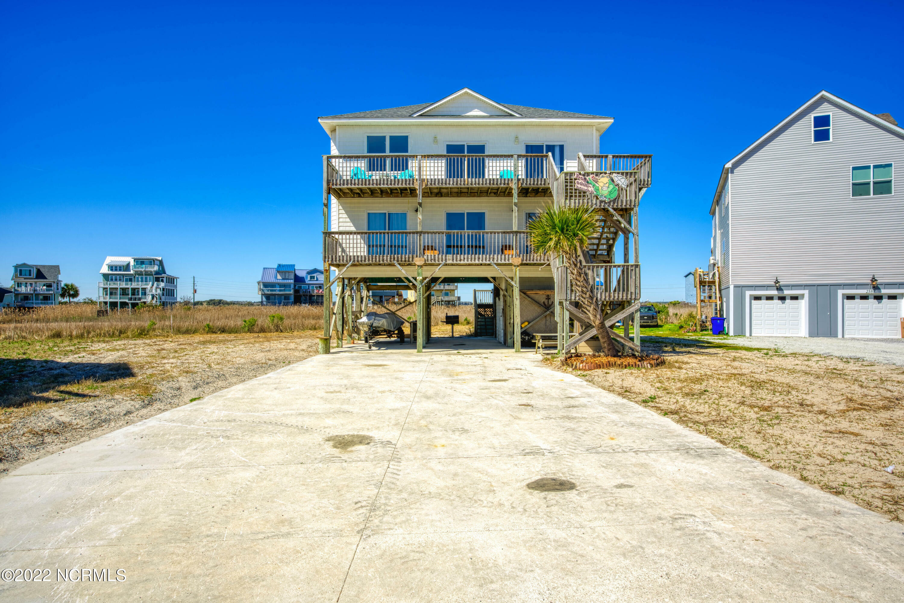 Property Photo:  2385 New River Inlet Road  NC 28460 