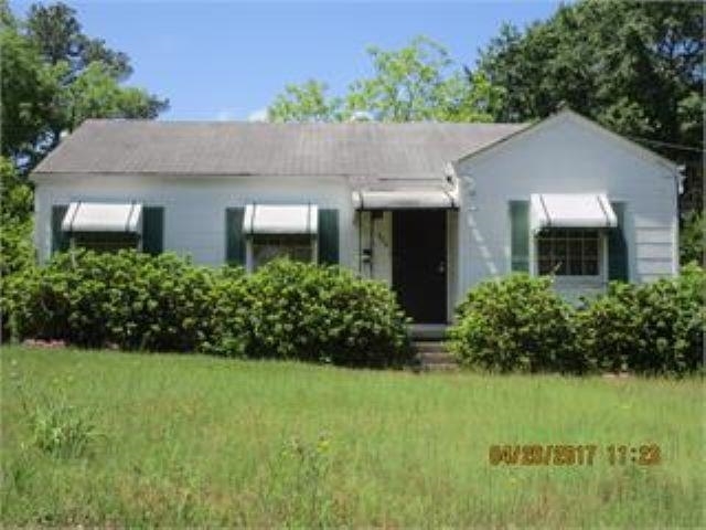 Property Photo: 962 Perdue Street GA 31206-2332