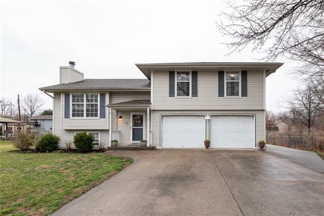 Property Photo: 10418 N Main Street MO 64155