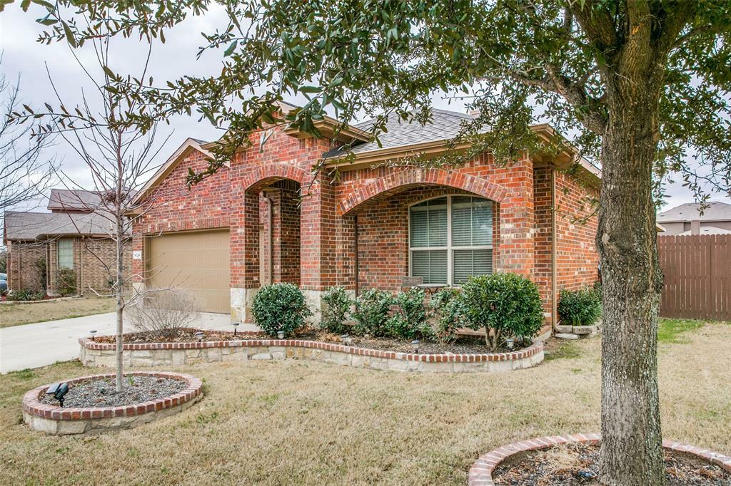 Property Photo:  2724 Albatross Lane  TX 76177 