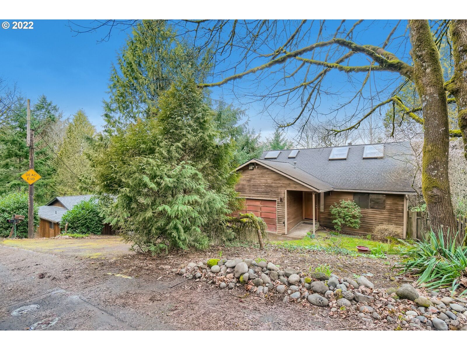 Property Photo:  4405 SW Primrose St  OR 97219 