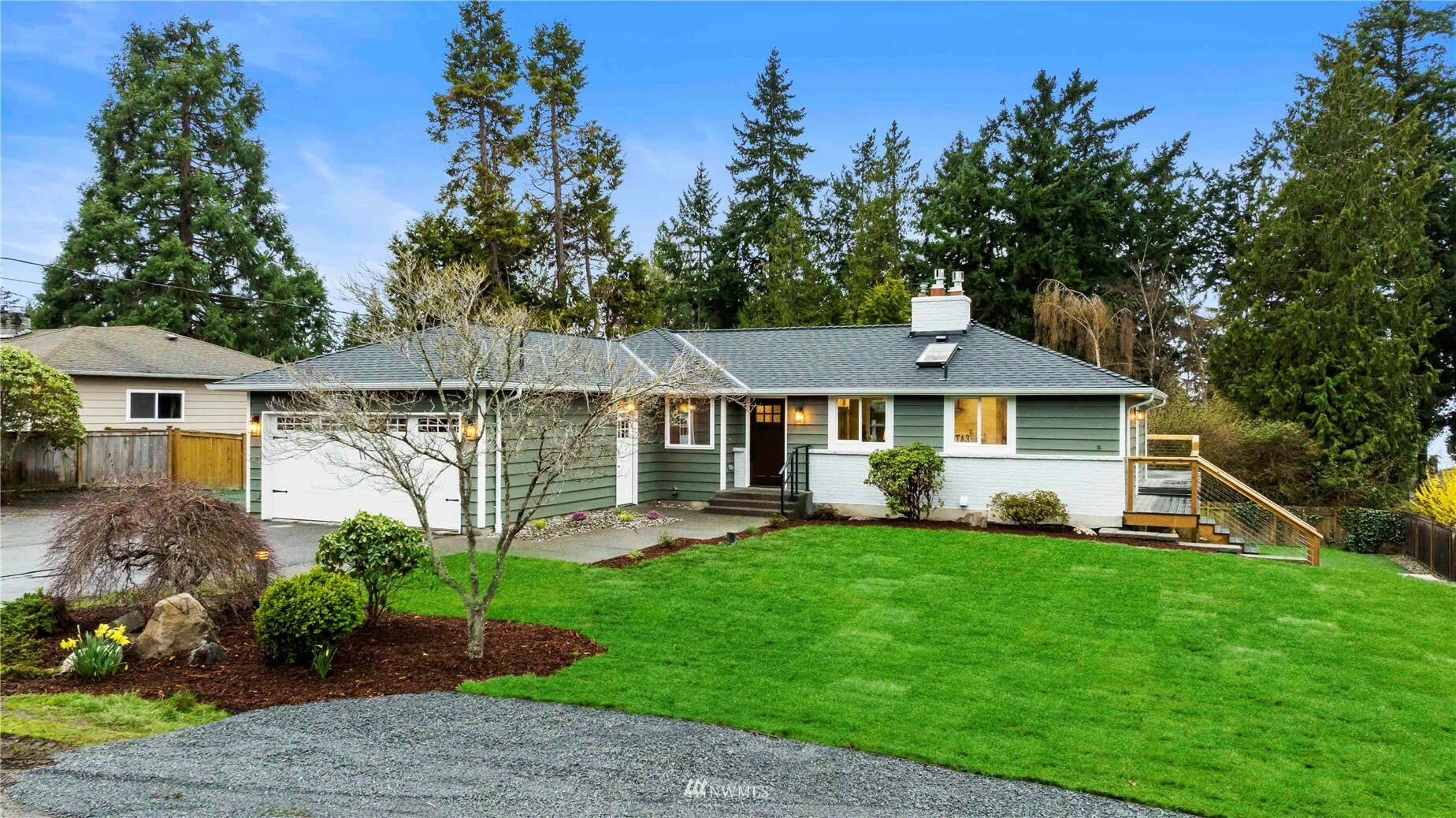 Property Photo:  19114 88th Avenue W  WA 98026 