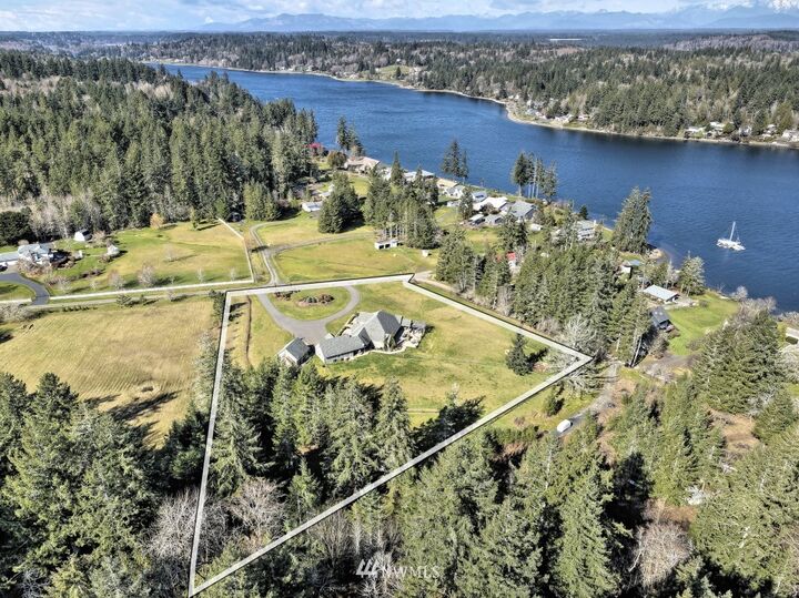 Property Photo:  160 SE Stotsbery Lane  WA 98584 