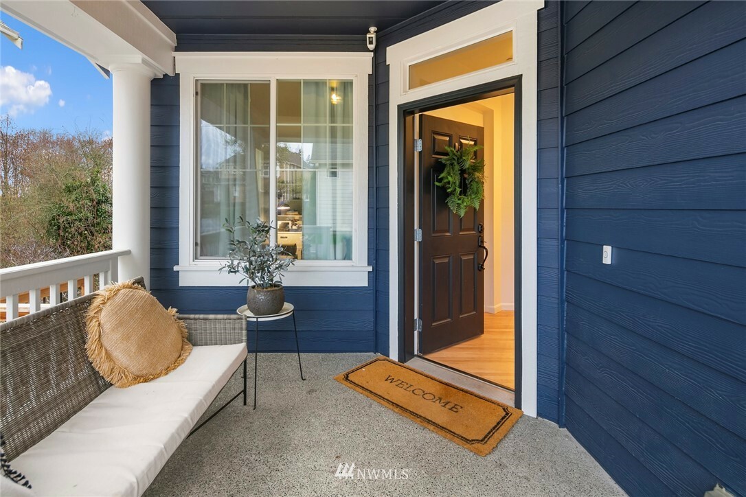 Property Photo: 2121 Kennewick Place NE WA 98056