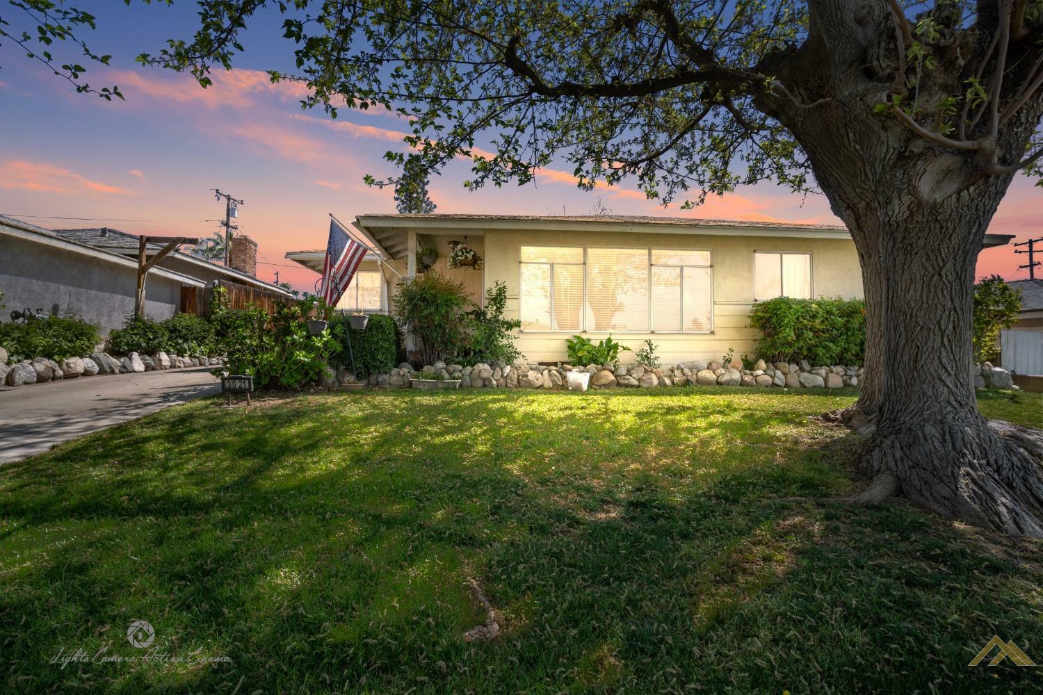 Property Photo:  3021 Tanforan Street  CA 93306 