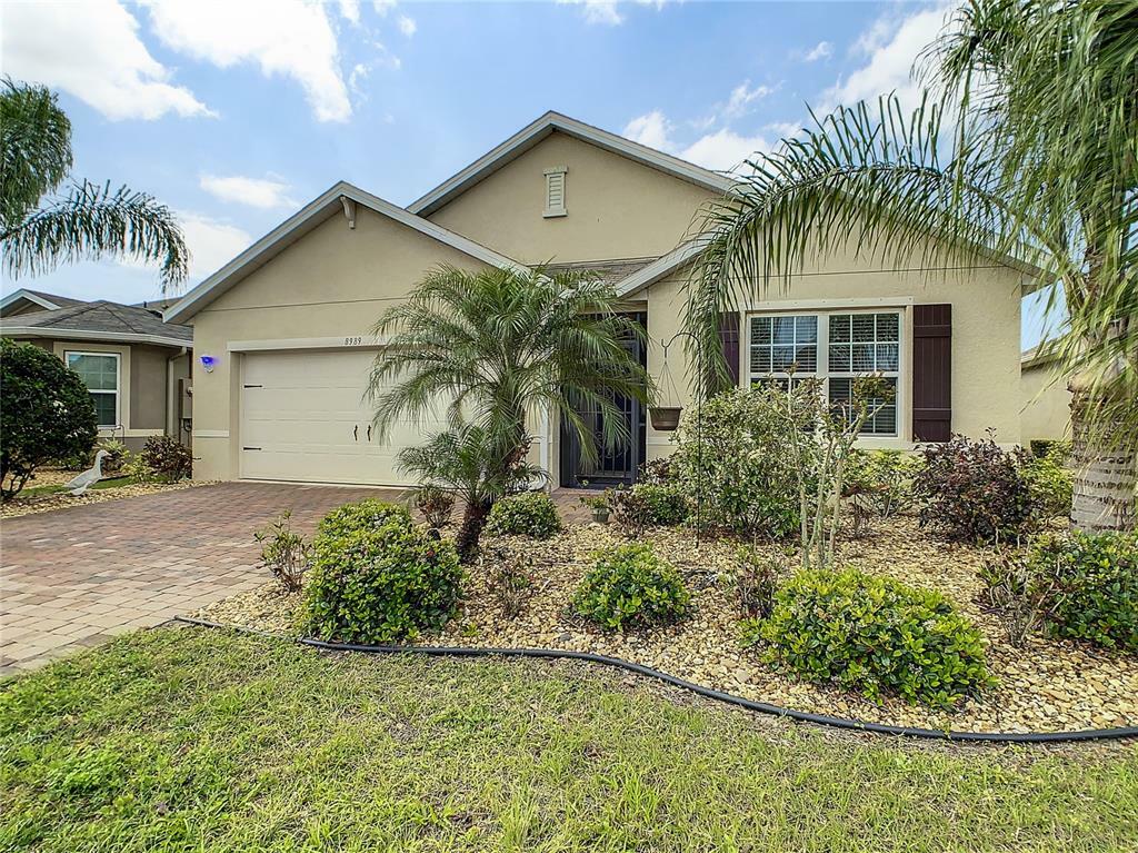 Property Photo: 8989 Mondial Court FL 34293