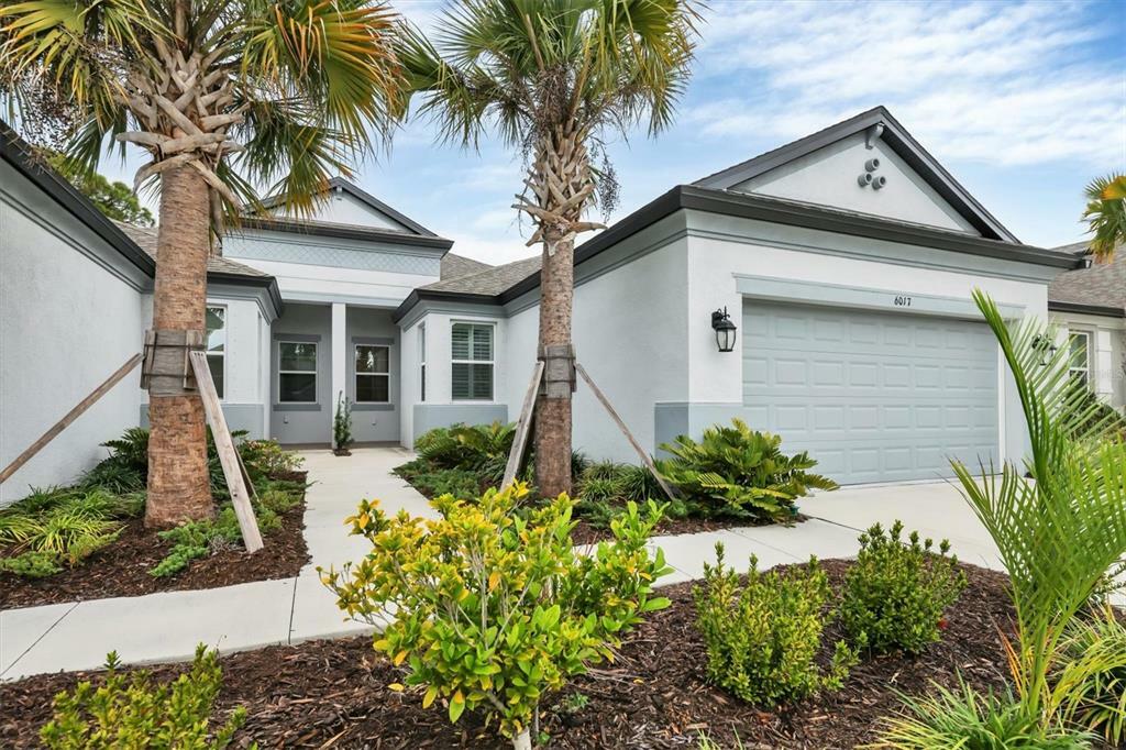 Property Photo: 6017 Amberly Drive FL 34208