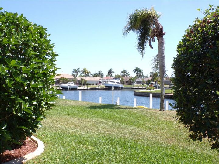 Property Photo:  4000 Bal Harbor Boulevard 325  FL 33950 