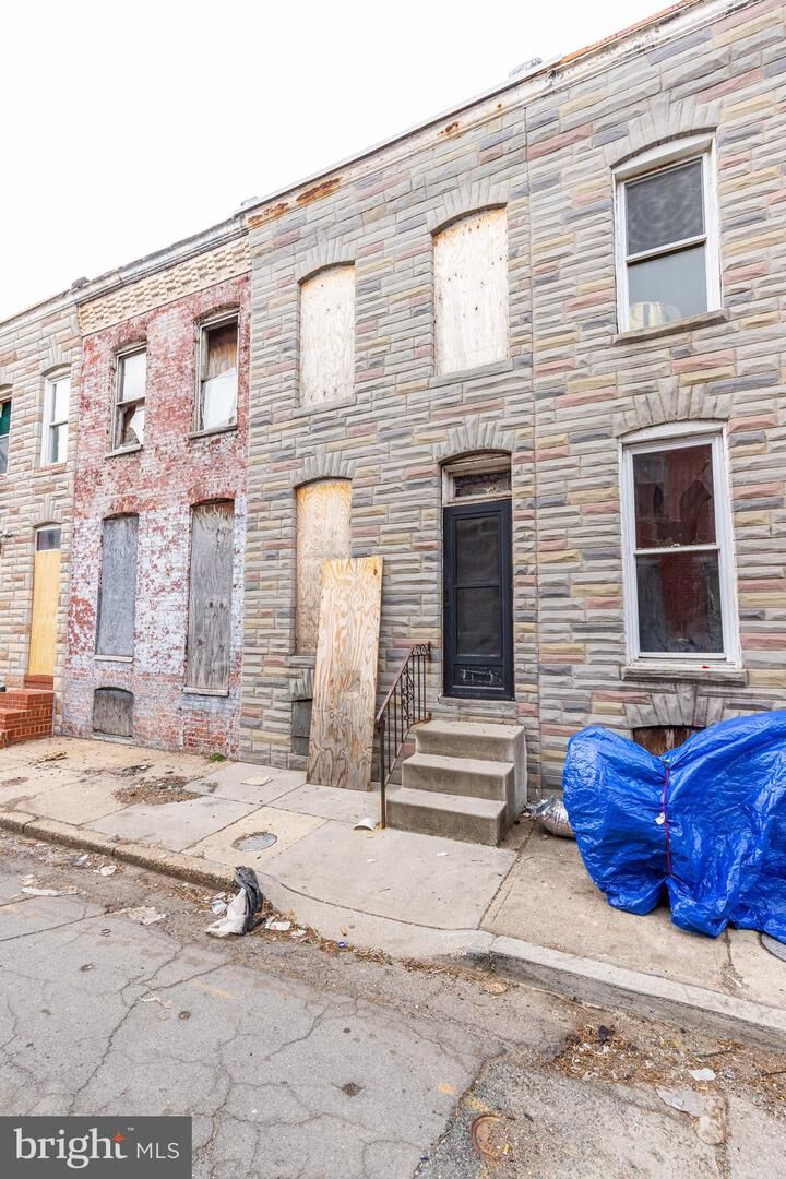 Property Photo: 1604 N Chapel Street MD 21213