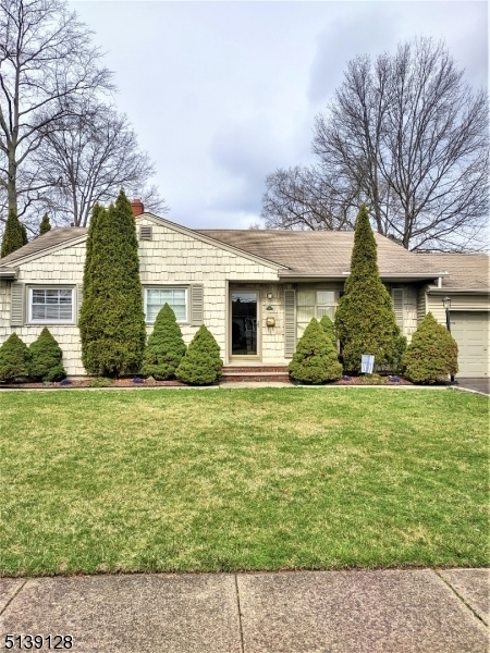 Property Photo: 68 Newbrook Ln NJ 07081