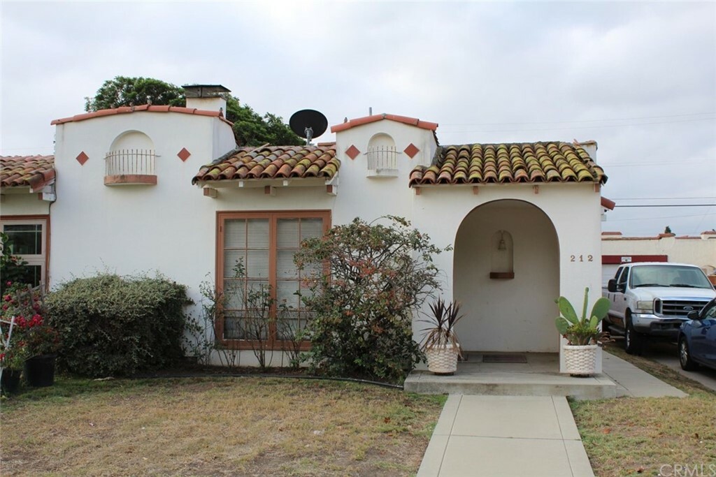 Property Photo:  212 E Tunnell Street  CA 93454 