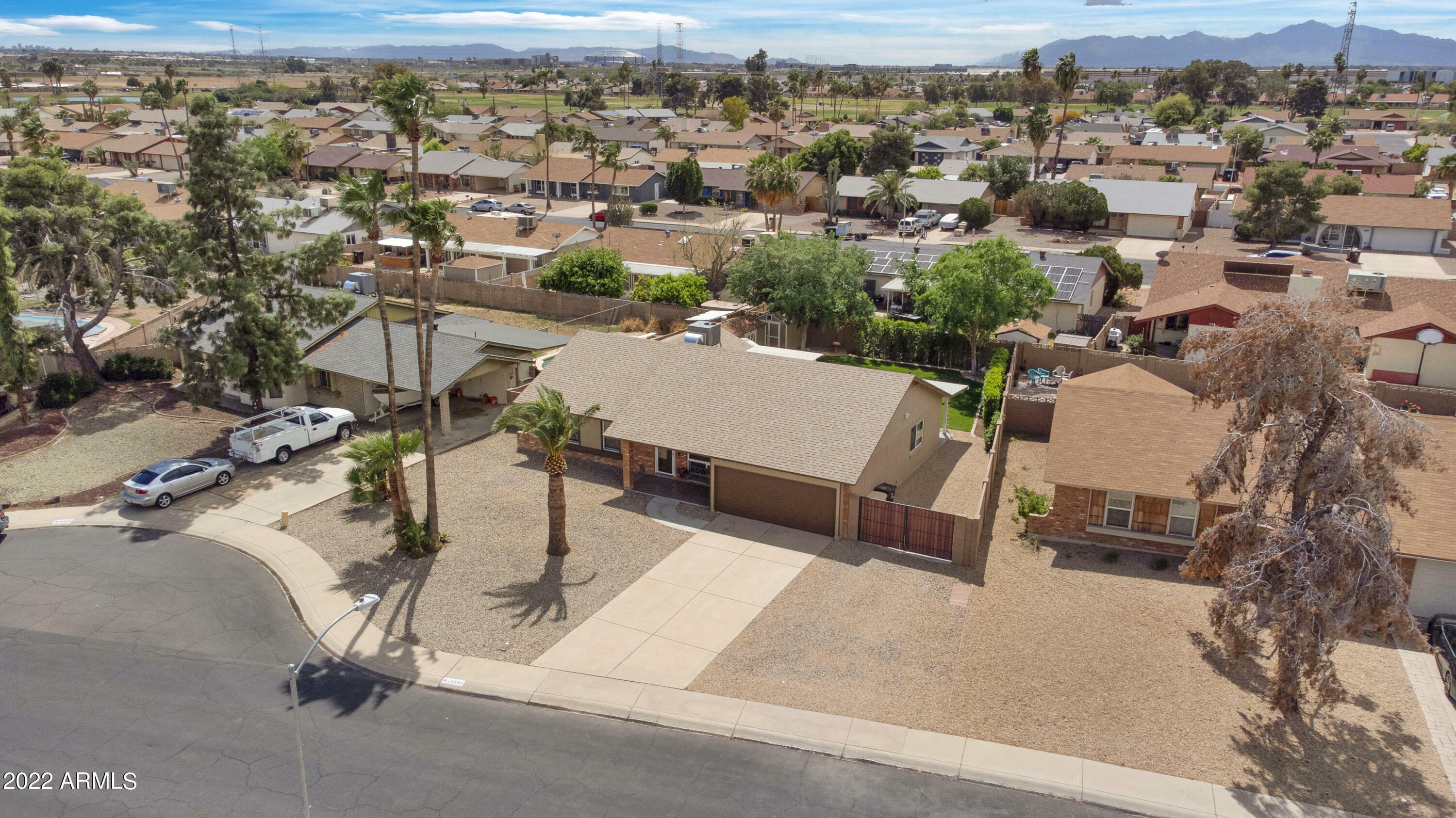 Property Photo: 10541 W Seldon Lane AZ 85345