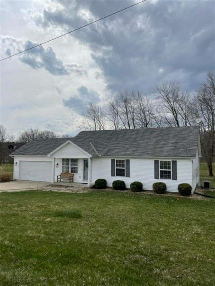 Property Photo:  1407 W Scratch Gravel Road  IN 47353 