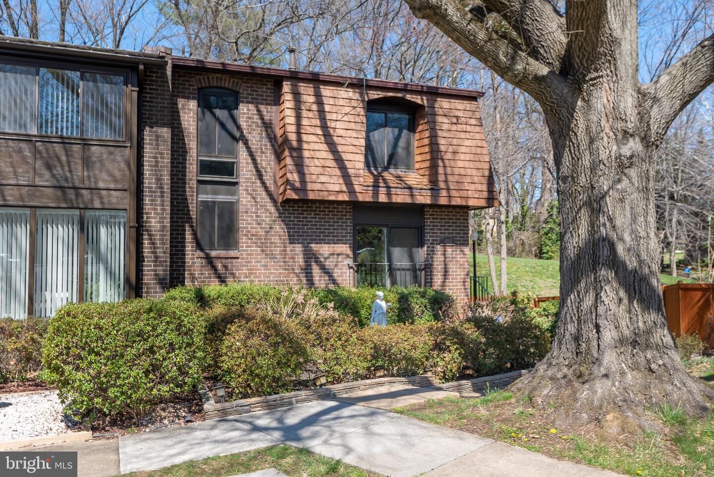 Property Photo:  4912 Schuyler Drive  VA 22003 