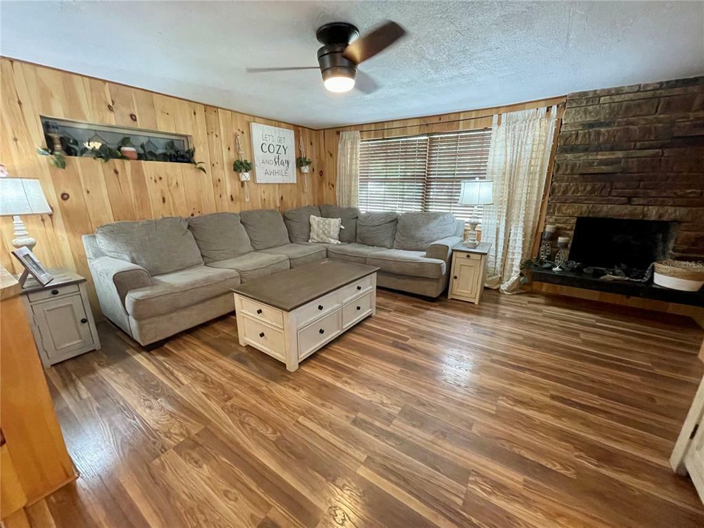 Property Photo:  8824 E Millpoint Road  FL 33578 