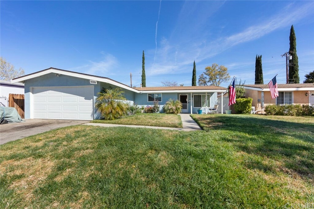 Property Photo:  19359 Four Oaks Street  CA 91351 