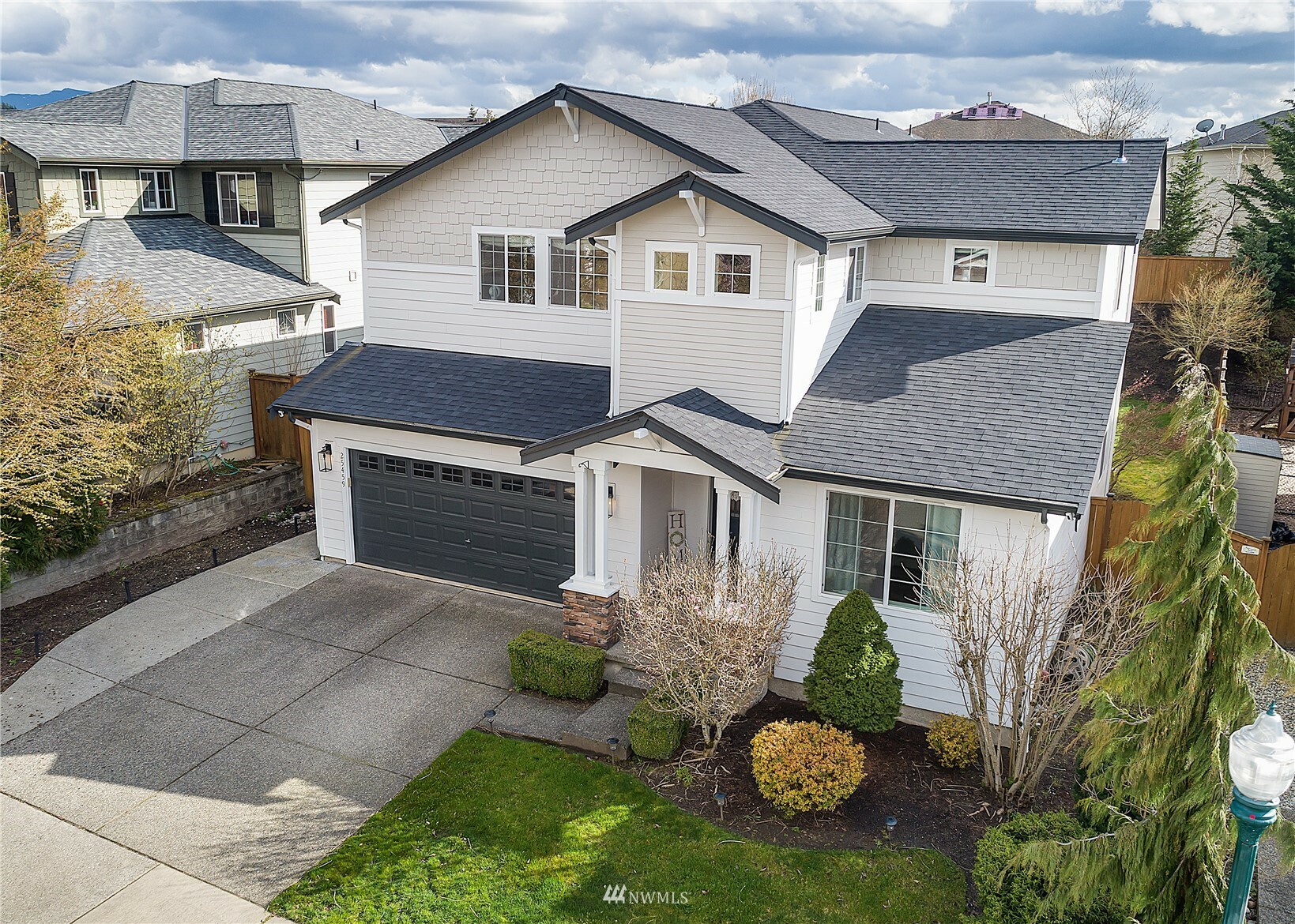 Property Photo: 25459 SE 274th WA 98038