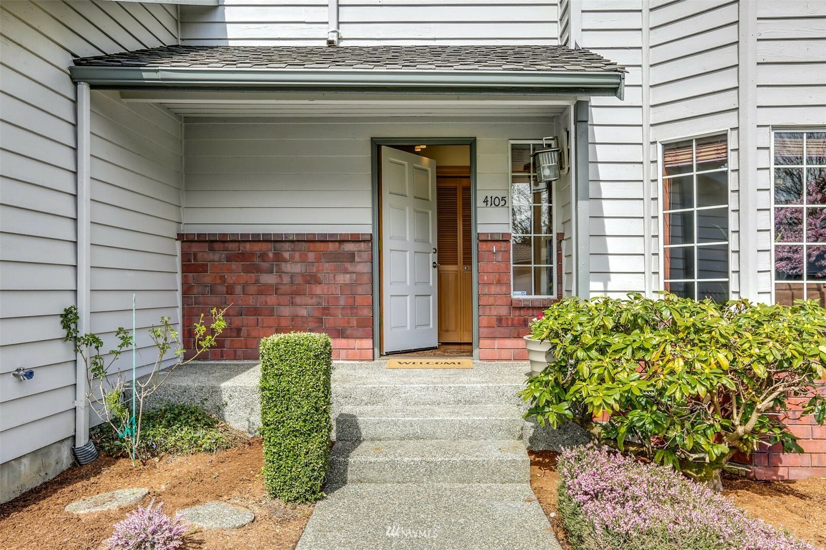 Property Photo:  4105 124th Street SE  WA 98208 