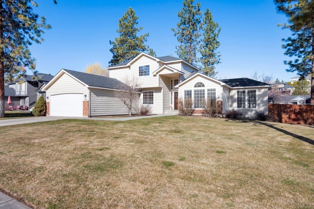 Property Photo: 16407 N Woodcrest Ct WA 99208