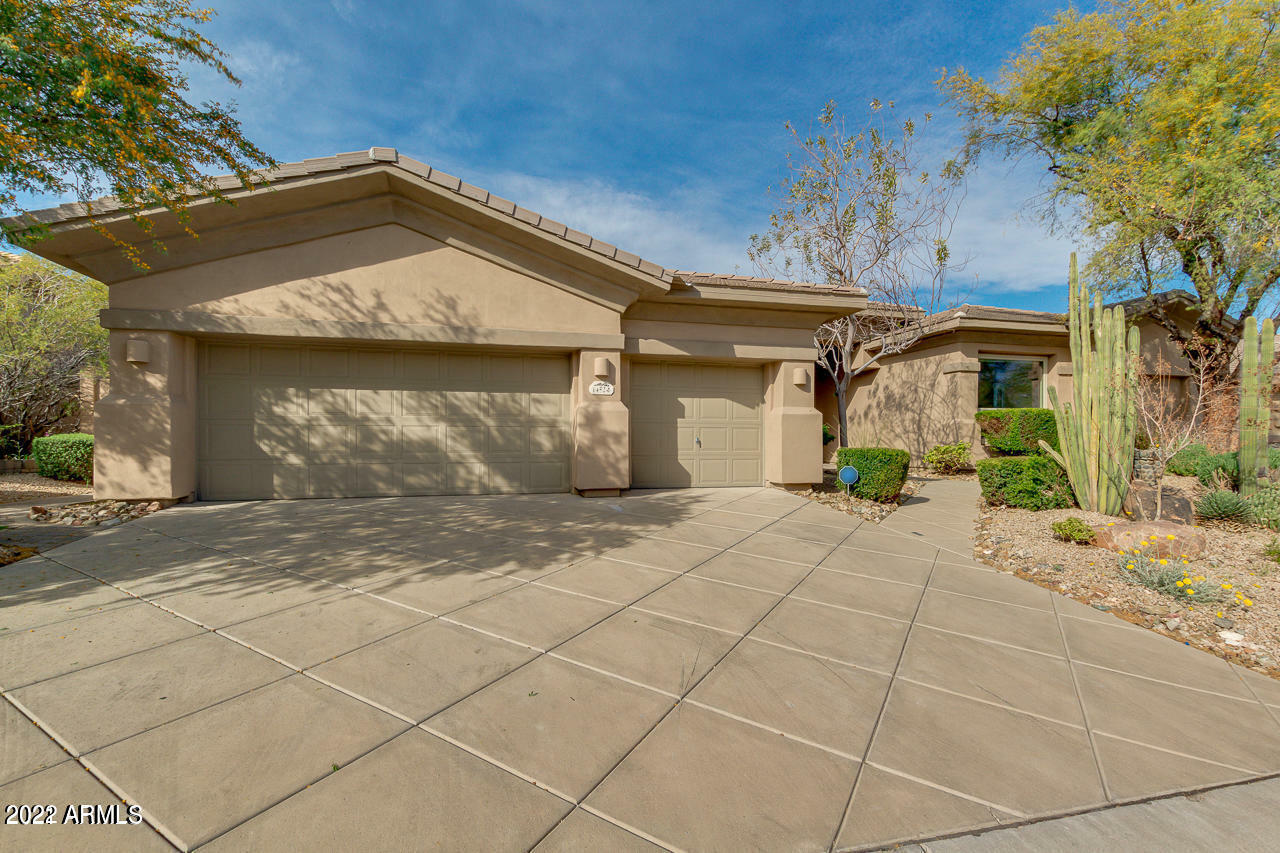 Property Photo:  14524 N 106th Place  AZ 85255 