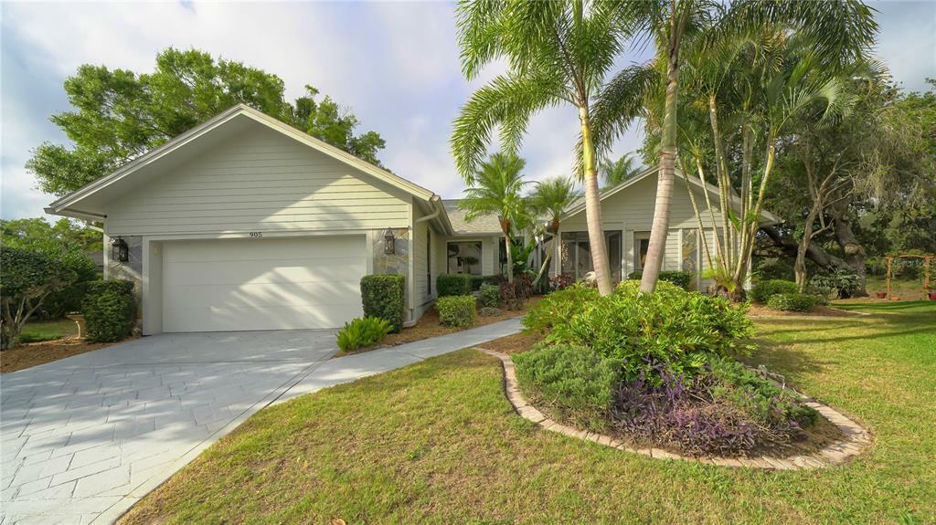 Property Photo:  905 Faulkwood Court  FL 34232 