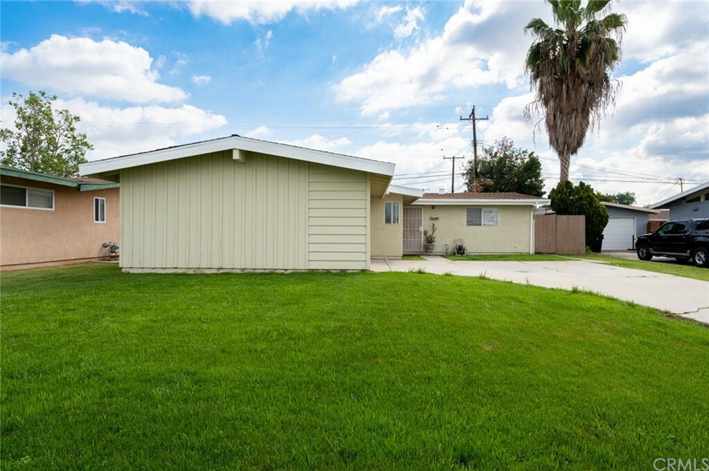 Property Photo: 8410 Sanger Avenue CA 90606